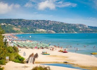 Болгария упростила правила въезда для россиян