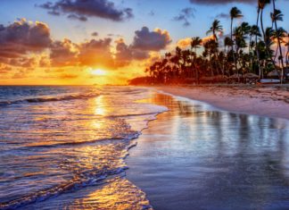 10 кристально чистых пляжей мира