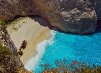 Куда лететь вакцинированным туристам