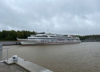 Порт нового транспортно-пересадочного узла в Завидово принял первый теплоход