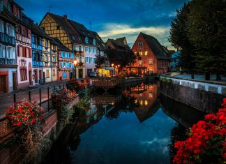 Страсбург, за его очарование.