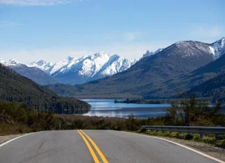 Статья о городе Эль-Болсон в Аргентине