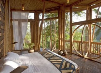 Отель из бамбука на острове Бали, Индонезия