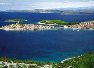 Примоштен (Primosten) — Северная Далмация, Шибенско-Книнская жупания, Хорватия