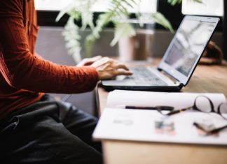 Иностранцы оформили более 70 тыс. электронных виз в Россию