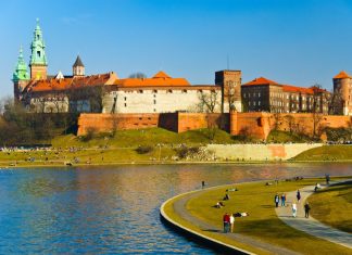 Какие мобильные приложения будут полезны в Польше?