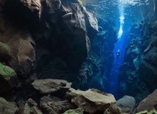 Силфра (Silfra) — место, где разделяются континенты, Исландия