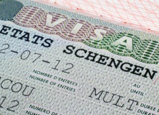 Россиянам стало проще получать многократные Шенгенские визы