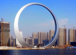 Кольцо жизни (Ring of Life) в городе Фушунь, Китай