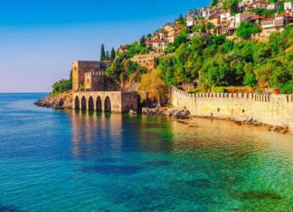 Россияне заняли второе место по турпотоку в Анталью