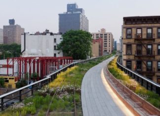 Хай-Лайн (The High Line — высокая линия) — парк в Манхэттене на высоте 10 метров, Нью-Йорк, США