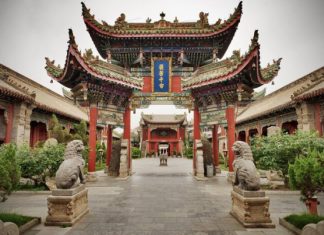 РФ рассчитывает на взаимный турпоток с Китаем до 2 млн поездок