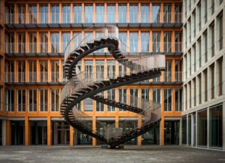 Бесконечная лестница «Перезапись», Мюнхен, Германия