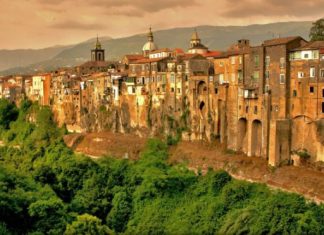 Город Сант’Агата-де’-Готи (Sant’Agata de’ Goti), Италия