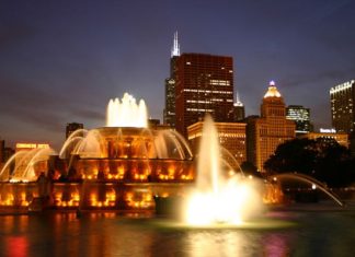 Букингемский фонтан (Buckingham Fountain), Чикаго (штат Иллинойс, США)