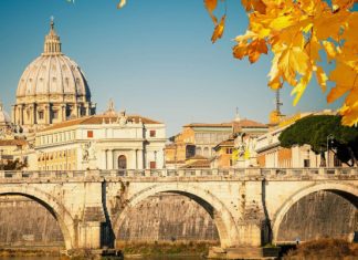 В октябре россияне отправятся в Италию, Турцию и Японию