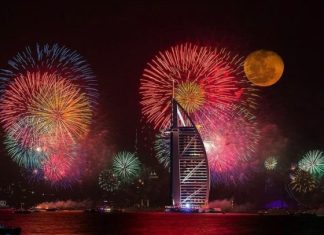 Российские туристы мечтают провести новогоднюю ночь в Дубае