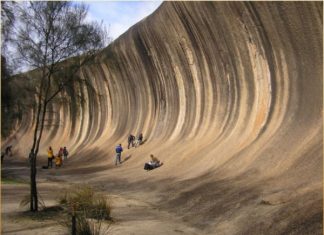 Волнистая скала (Wave Rock) — скальное образование в городе Хайден, Австралия