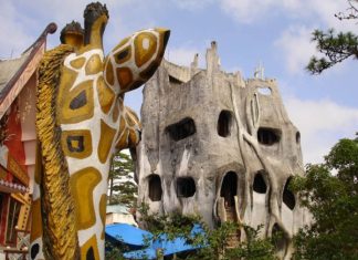 Сумасшедший дом (Crazy-House) гостевой дом Дан Хан Нга, Далат, Вьетнам