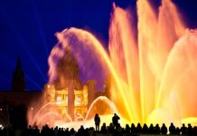Магический фонтан Монжуика (Magic Fountain of Montjuic) — поющий фонтан в Барселоне, Испания