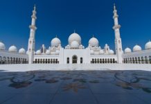 Белая Мечеть Шейха Заида Бин Султана Аль Нахьяна (Sheikh Zayed  Mosque) в Абу Даби, ОАЭ