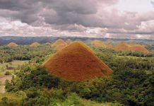 Шоколадные холмы (Chocolate Hills), остров Бохол, Филиппины